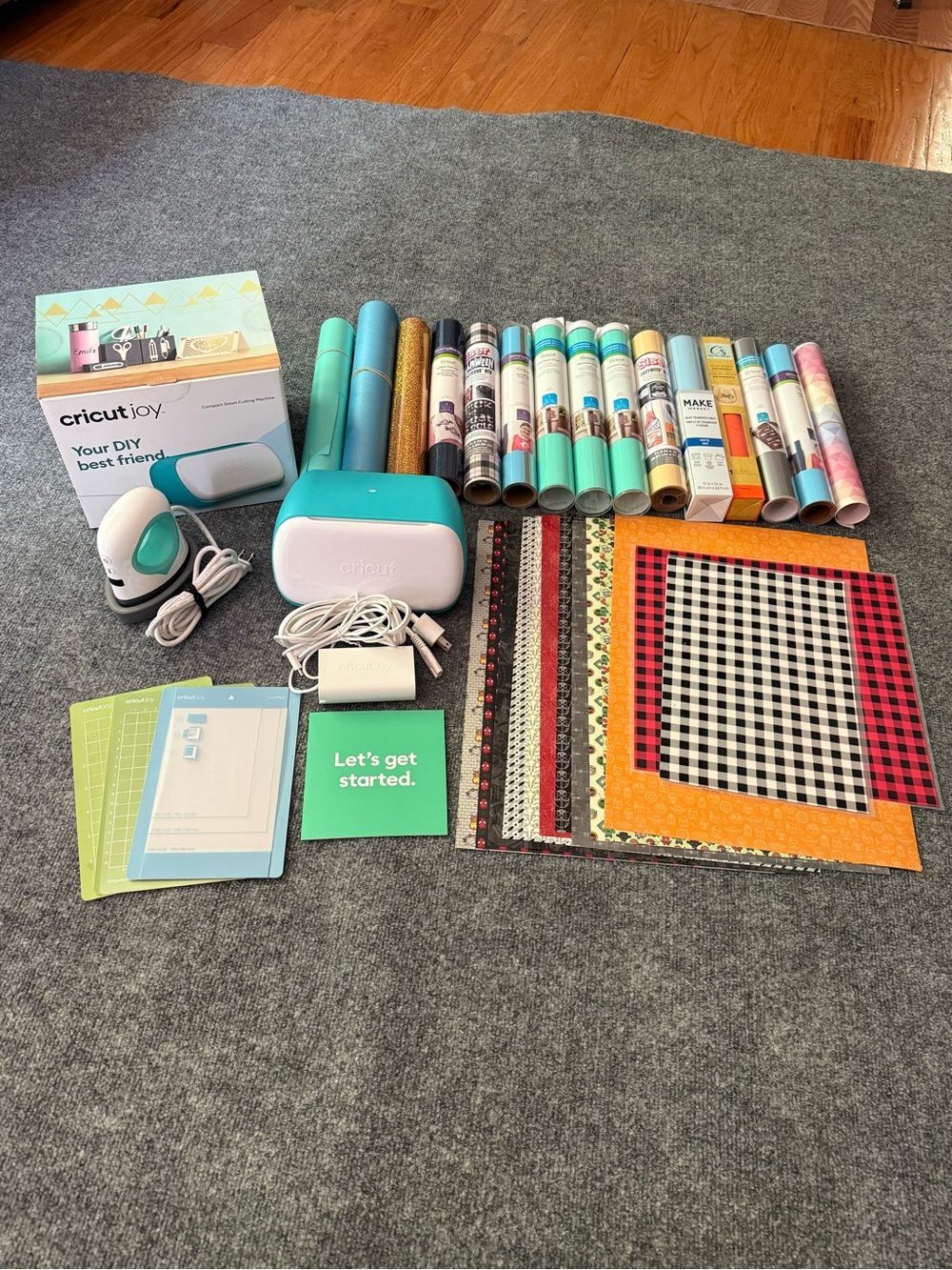 Cricut Joy with Vinyl Bundle
